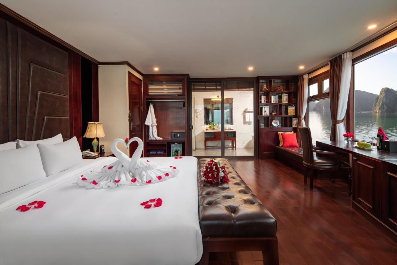 Dora Cruise By Hag Hotel Ha Long Exterior foto